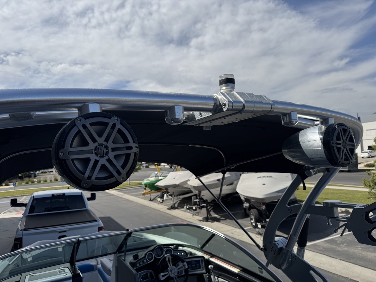2017 Mastercraft X46 loaded with Big Motor Icon